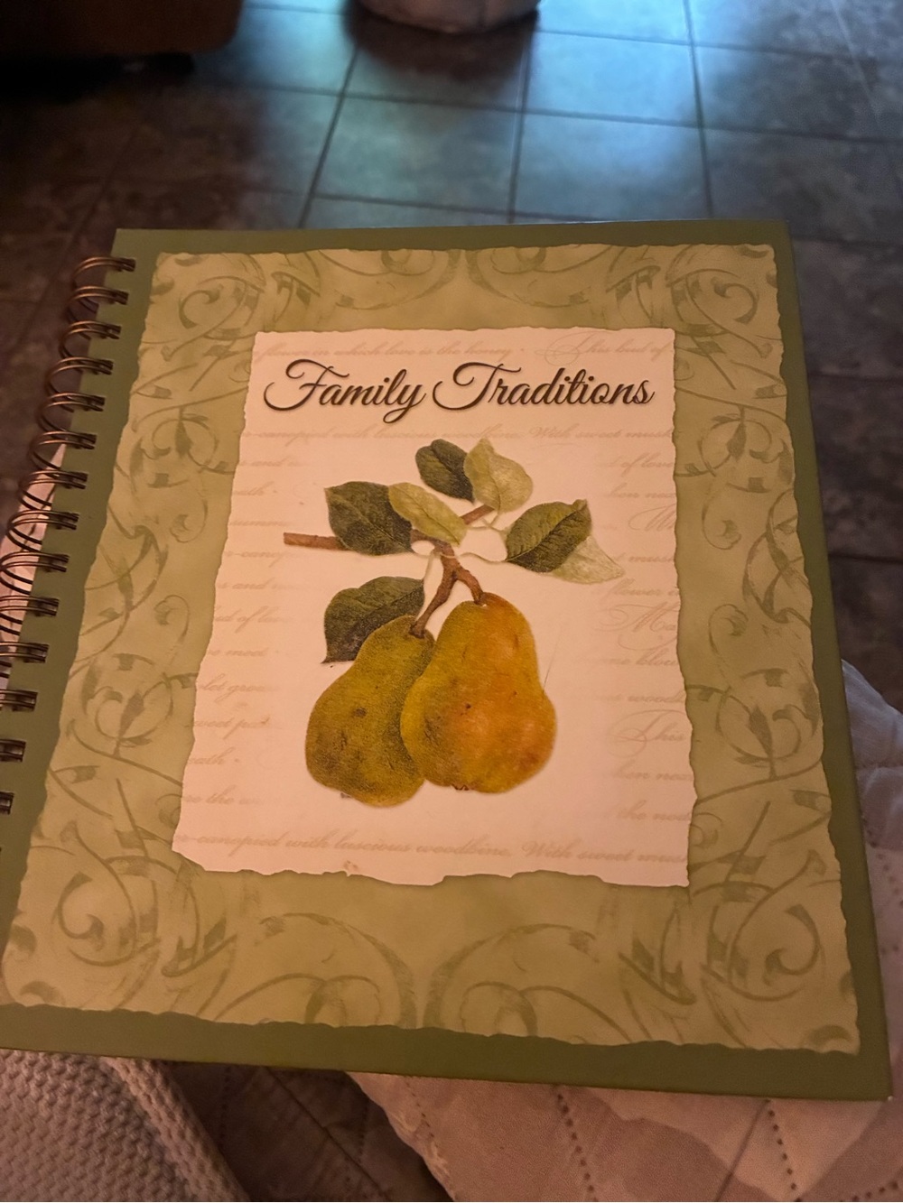 Family Traditions:Green Pear Spiral-Bound Make Your Own Cookbook